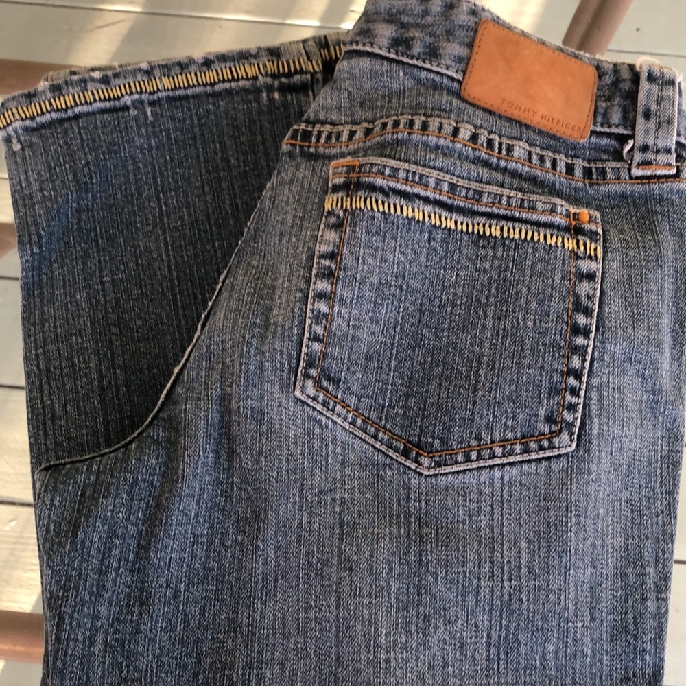 TOMMY HILFIGER STRETCH LOW RISE STRAIGHT LEG JEANS • sz 4
